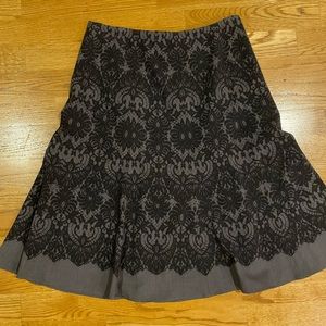 Gray and black A-line knee-length Tahari skirt, sz. 8